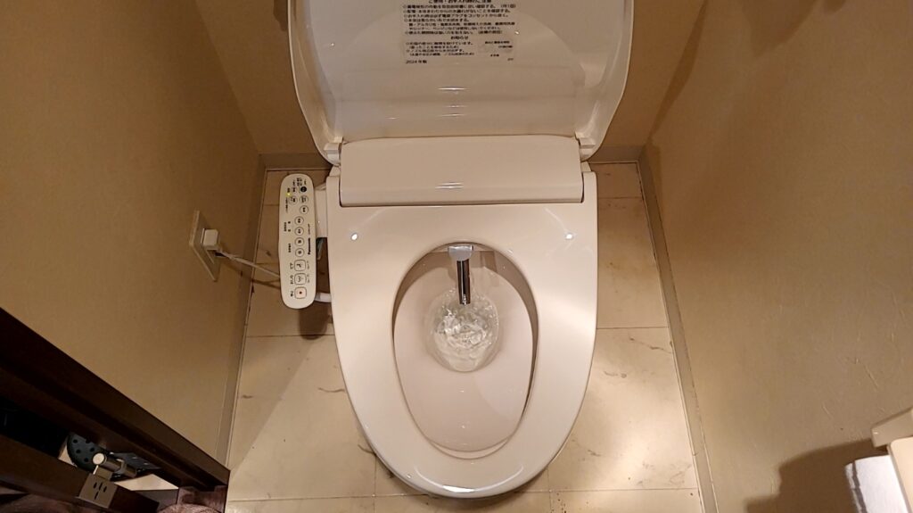 蟹江町お客様ネット購入温水シャワー便座交換